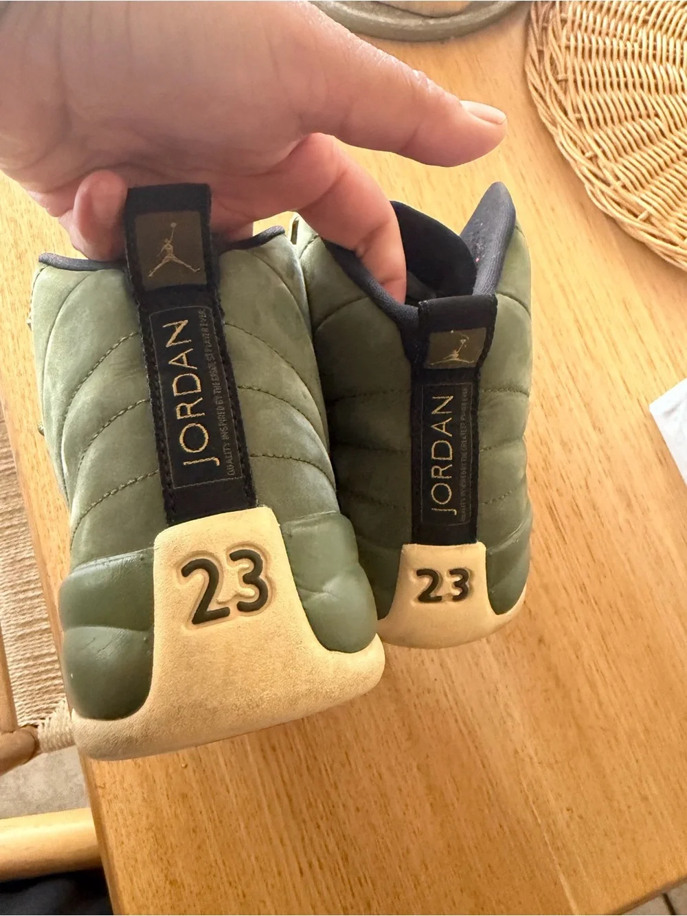 Air Jordan 12 Unisex youth High Top US 6.5Y